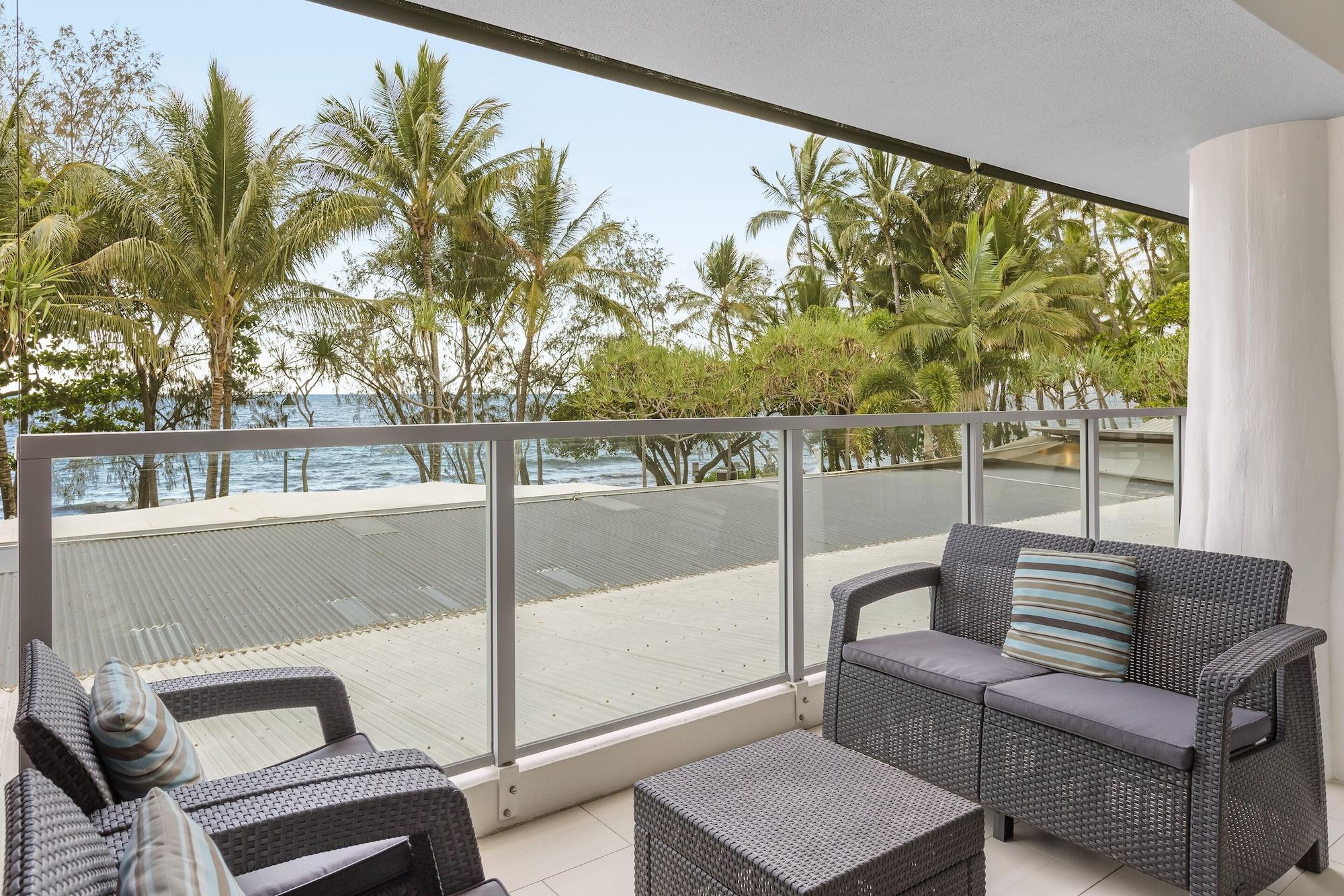 Drift Palm Cove Hotel Екстериор снимка