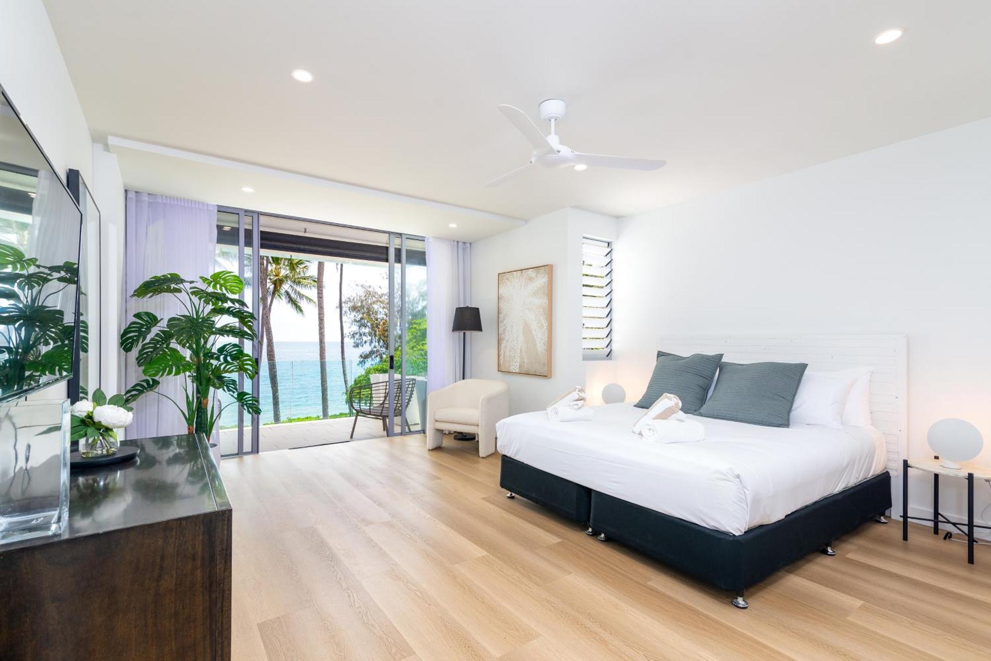 Drift Palm Cove Hotel Екстериор снимка