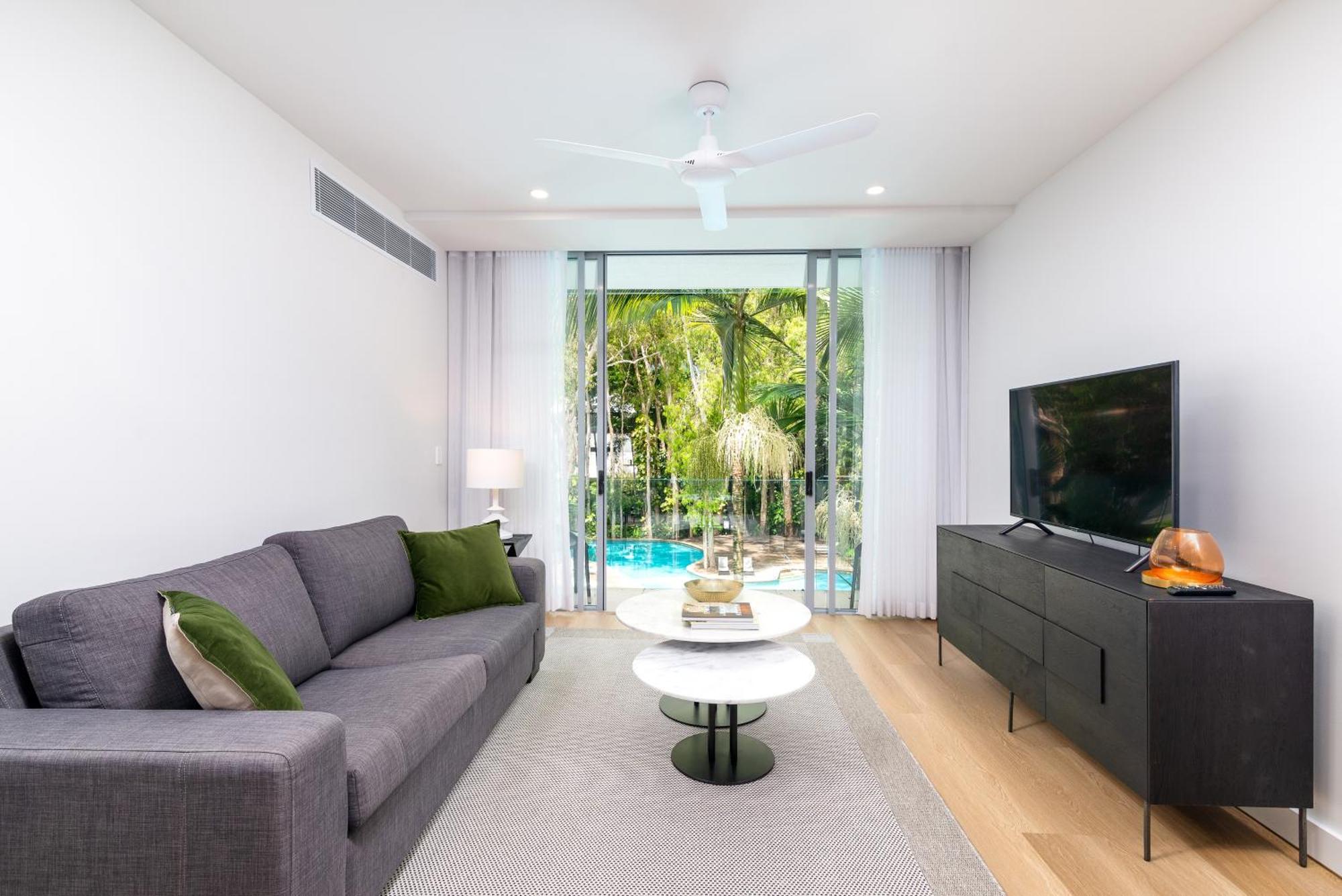 Drift Palm Cove Hotel Екстериор снимка
