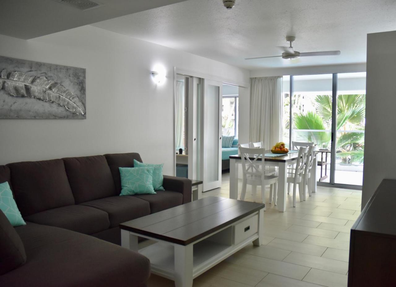 Drift Palm Cove Hotel Екстериор снимка