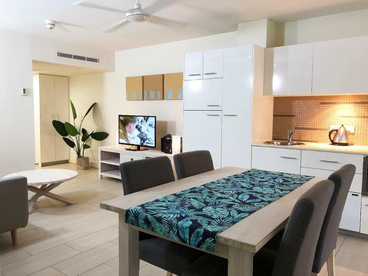 Drift Palm Cove Hotel Екстериор снимка